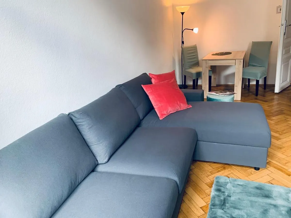 Govienna Homelike City Apartment