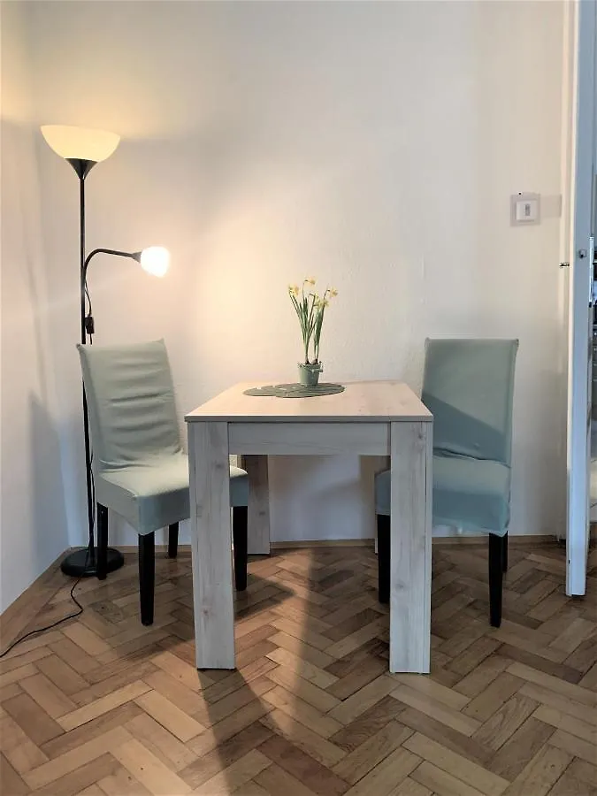 Govienna Homelike City Apartment